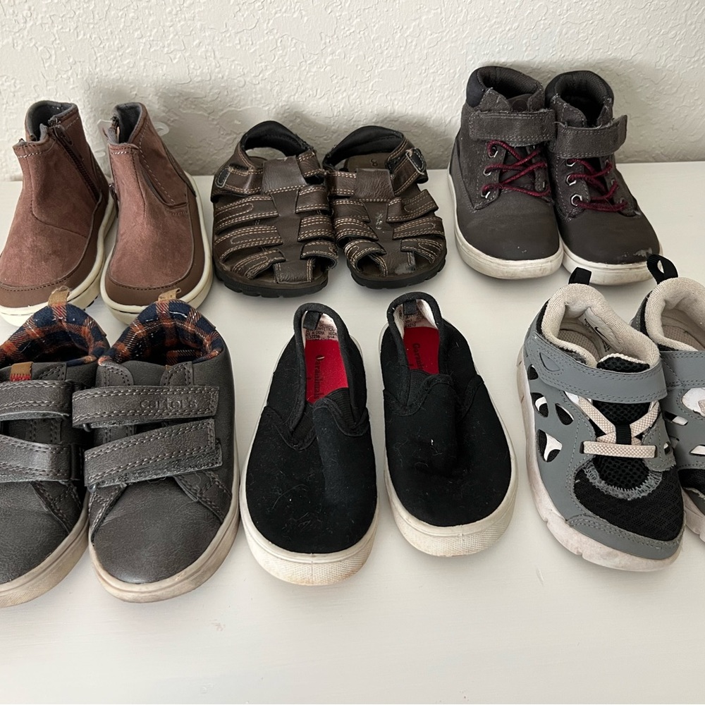 Boys shoes size 8